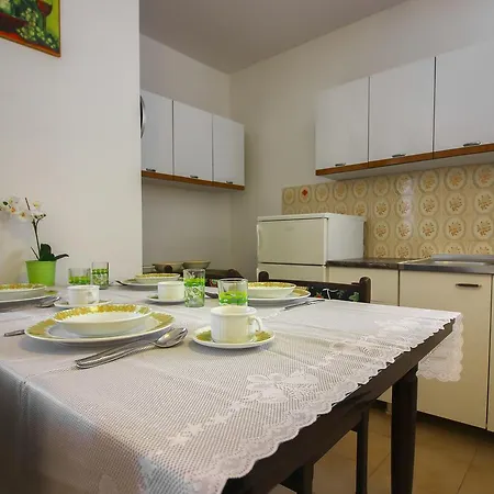Apartament In Porec/istrien 34627 *